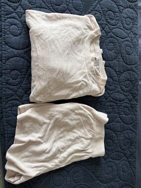 Barefoot Dreams Cream Textured Crewneck Pullover